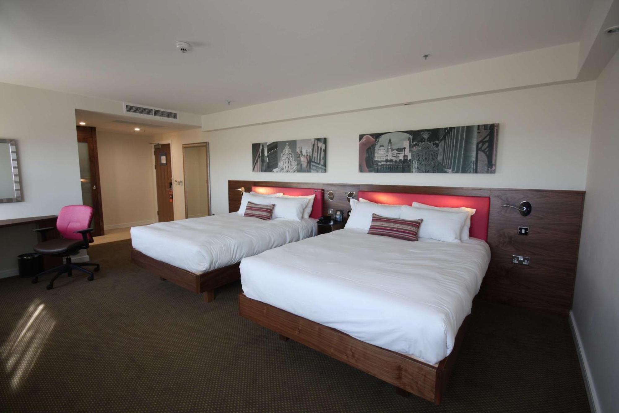 Hampton By Hilton Liverpool John Lennon Airport Speke Exterior foto